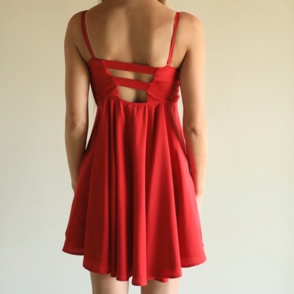 New Guess by Marciano corset cutout Black Dress SZ 8 - Picture 2 of 2